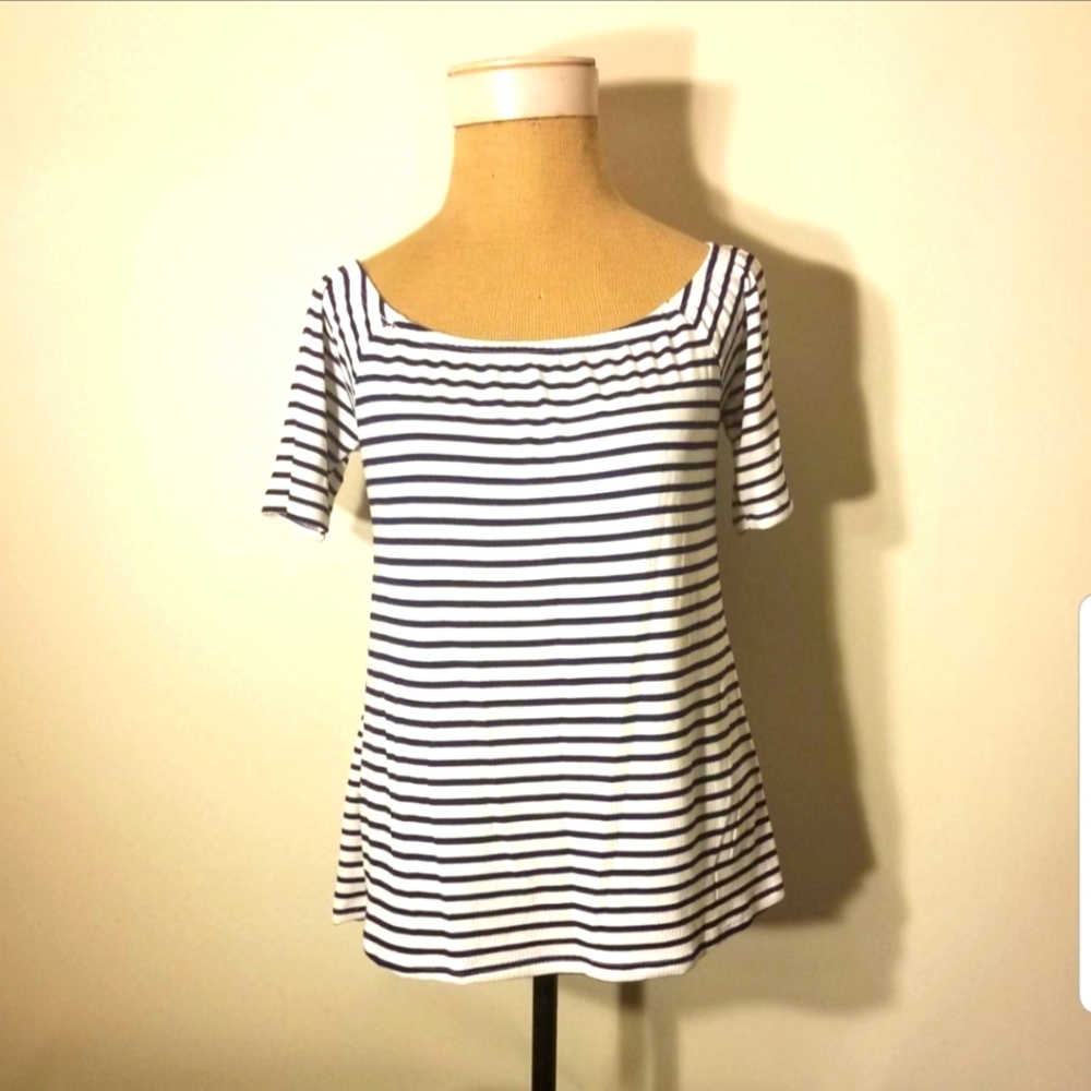 Plus Size Torrid QS White w/ Navy Blue Stripes On/Off The Shoulder Top Size 0.